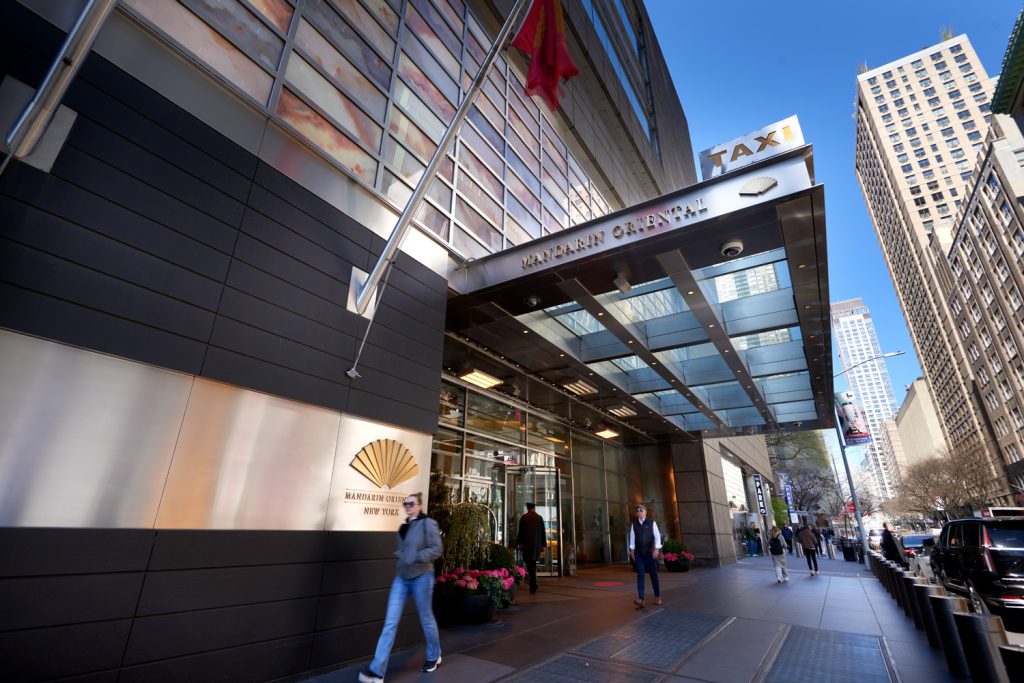 Mandarin Oriental - Lobby entrance