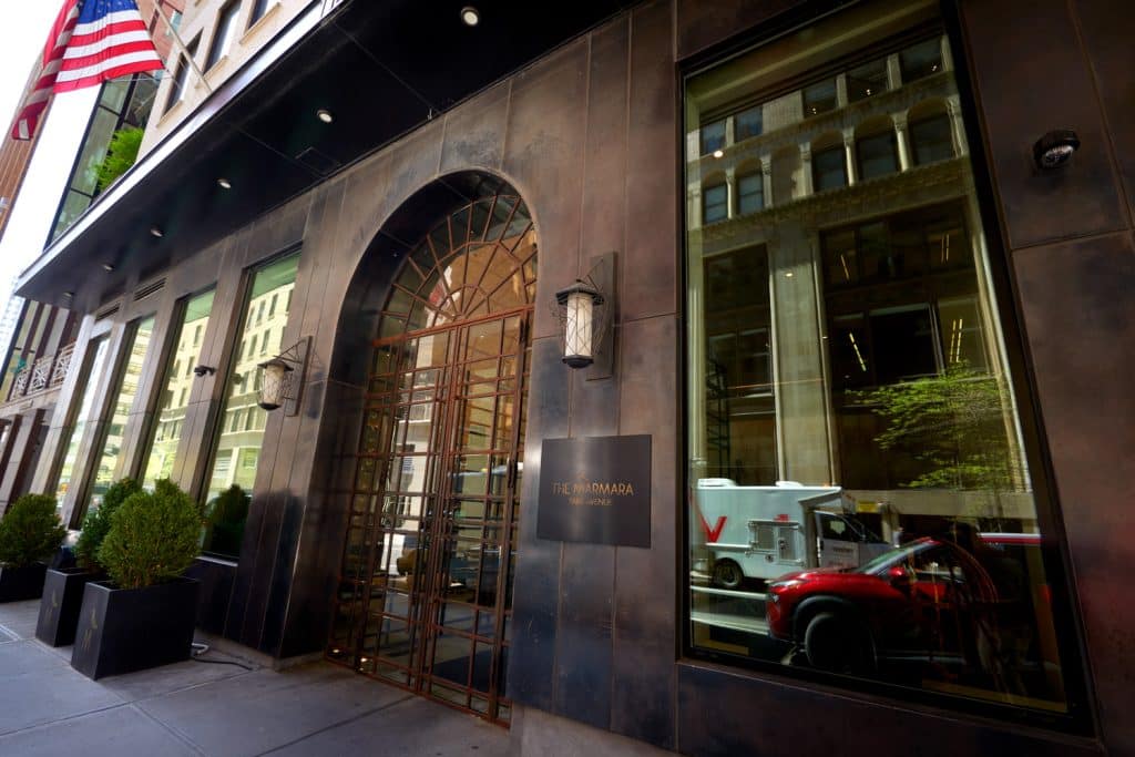 The Marmara Park Avenue - Lobby entrance