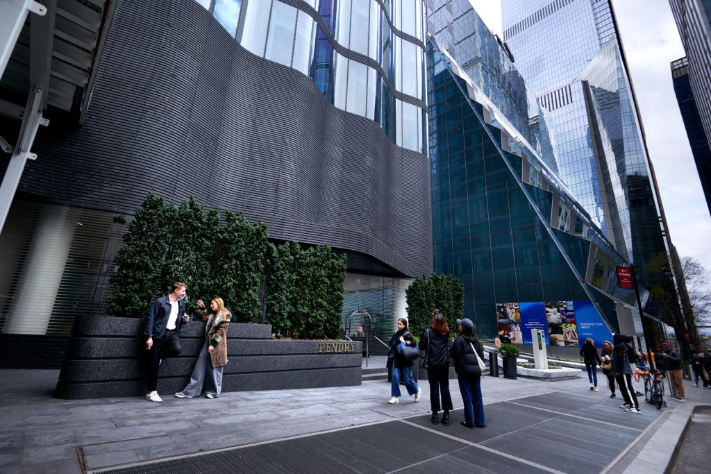 Pendry Manhattan West - Lobby entrance