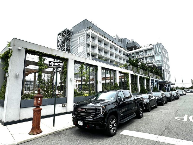 Rockaway Beach Hotel Exterior