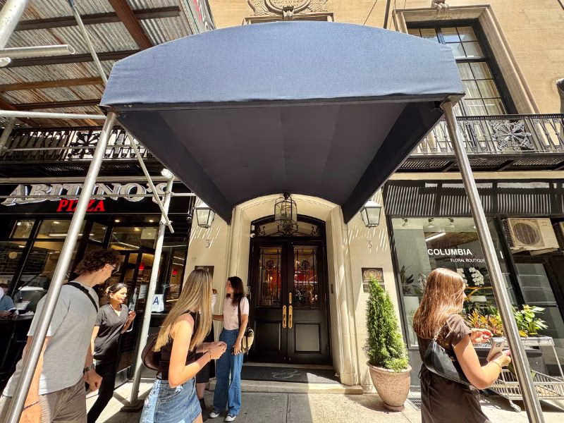 3 West Club - Entrance