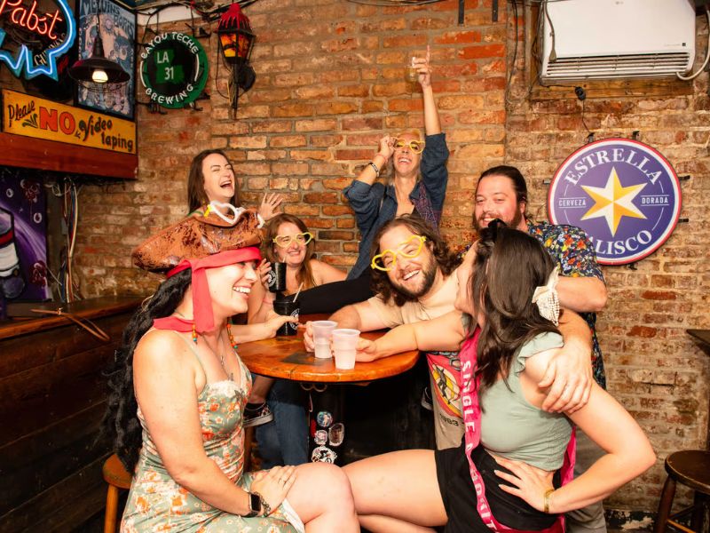 Boos & Booze Haunted Pub Crawl