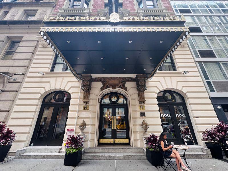 HGU New York - Entrance