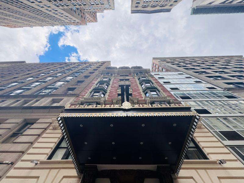 HGU New York - Exterior