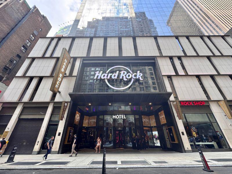 Hard Rock Hotel New York - Entrance
