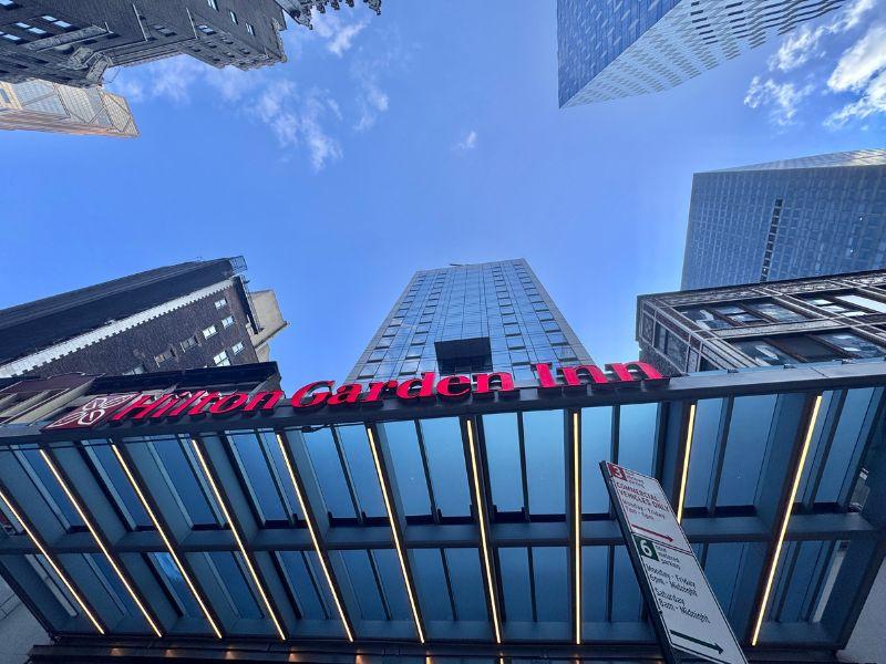 Hilton Garden Inn New York Times Square North - Exterior