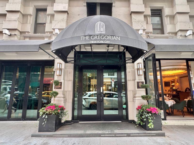 The Gregorian Hotel - Entrance