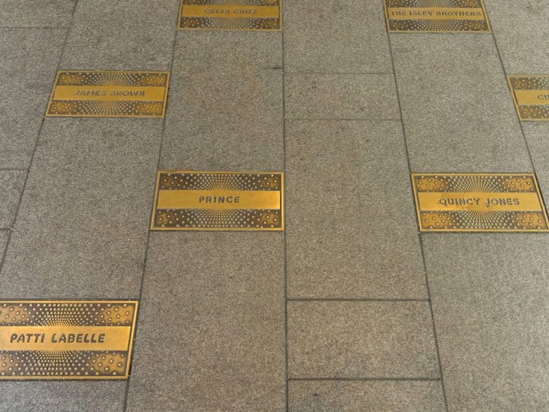 qode-ouml-gallery-img